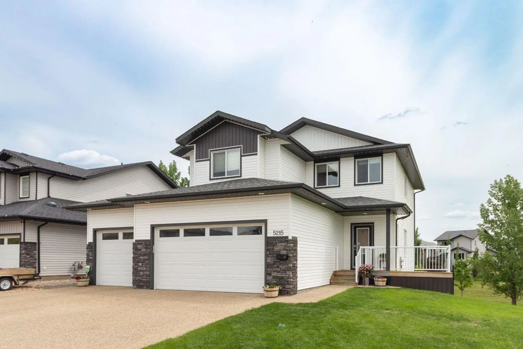 5215 35 Avenue , Camrose