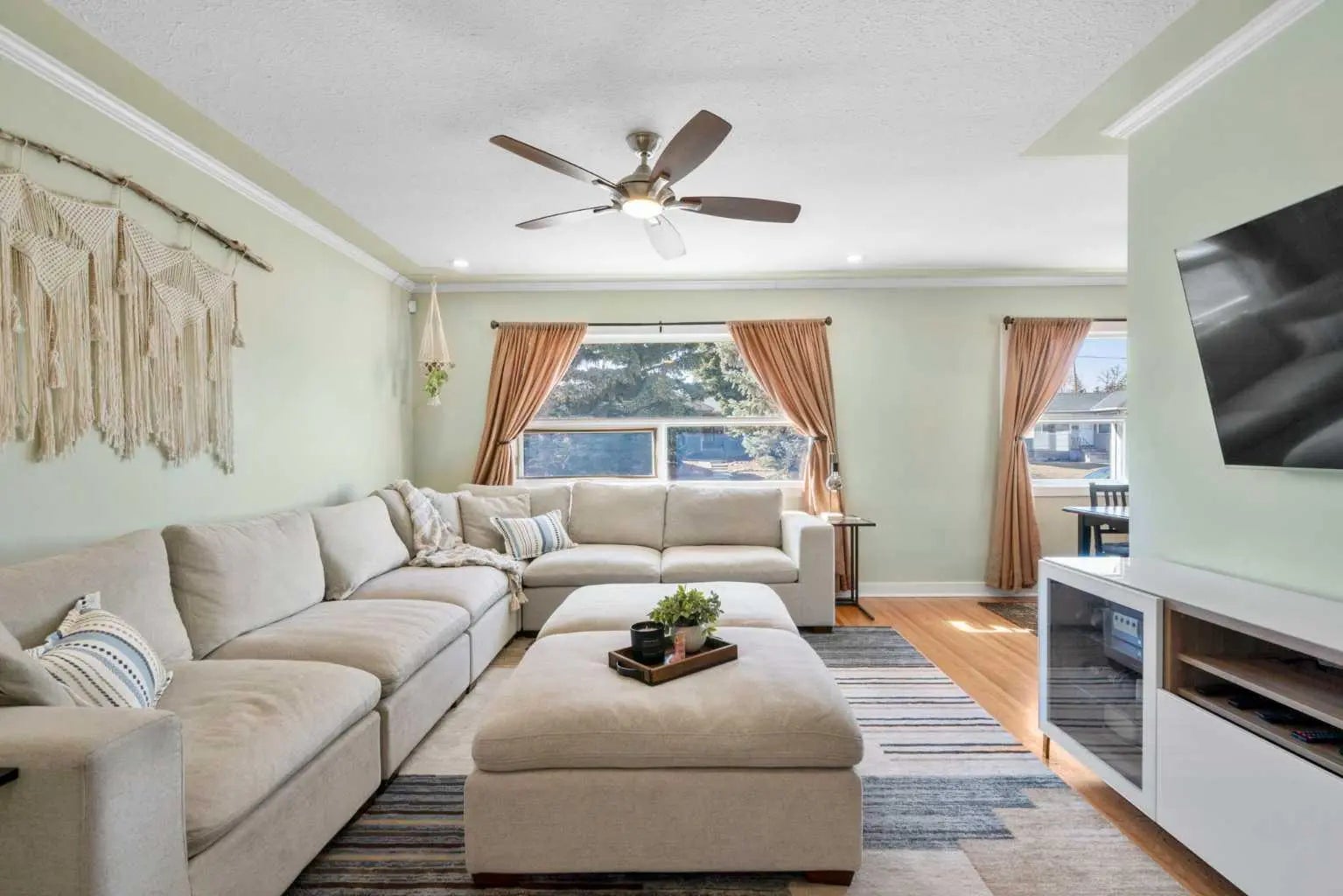 Photo of Listing #A2295073