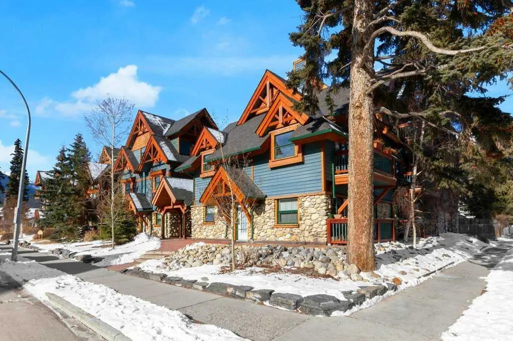 Photo of Listing #A2295095