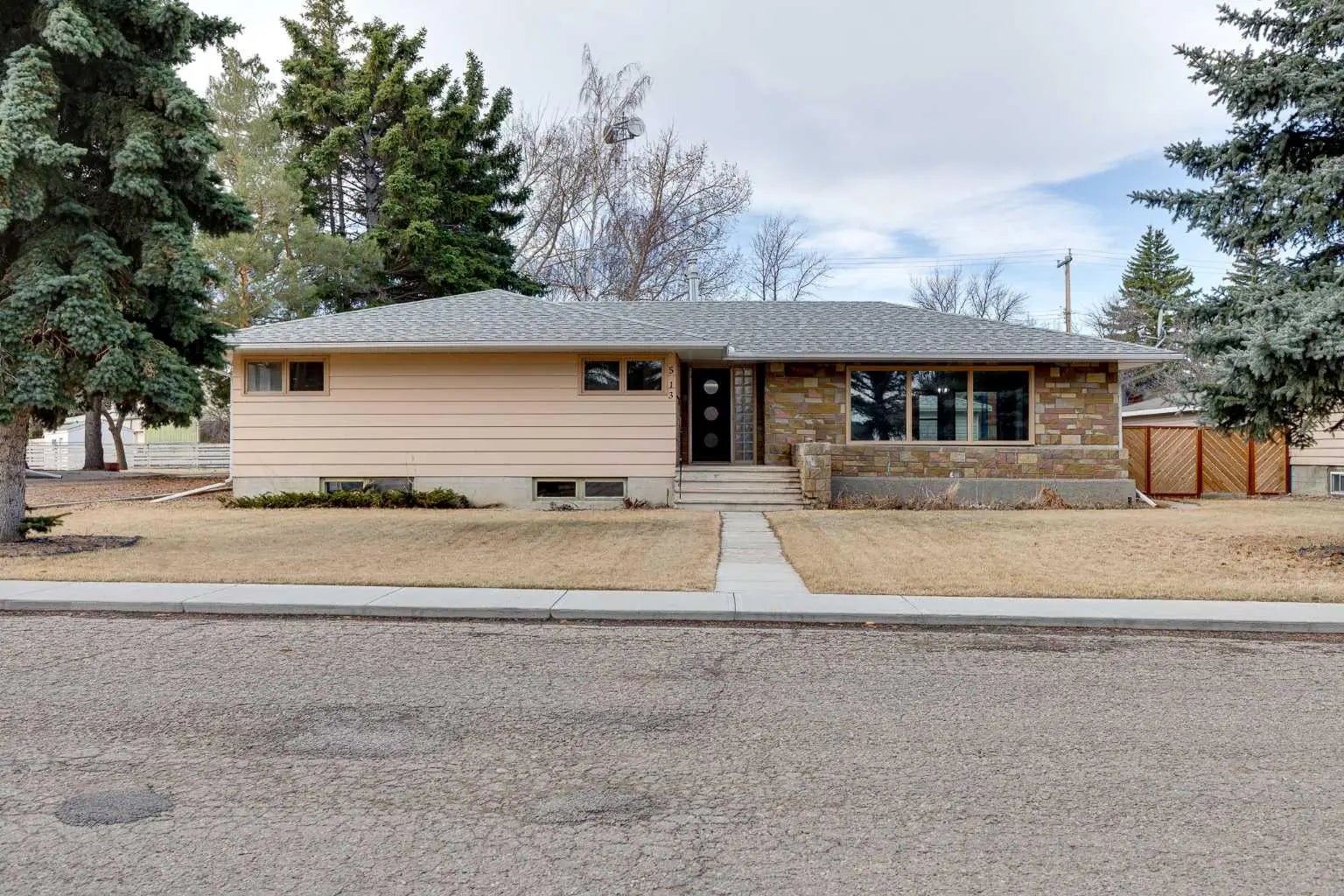 Photo of Listing #A2295102