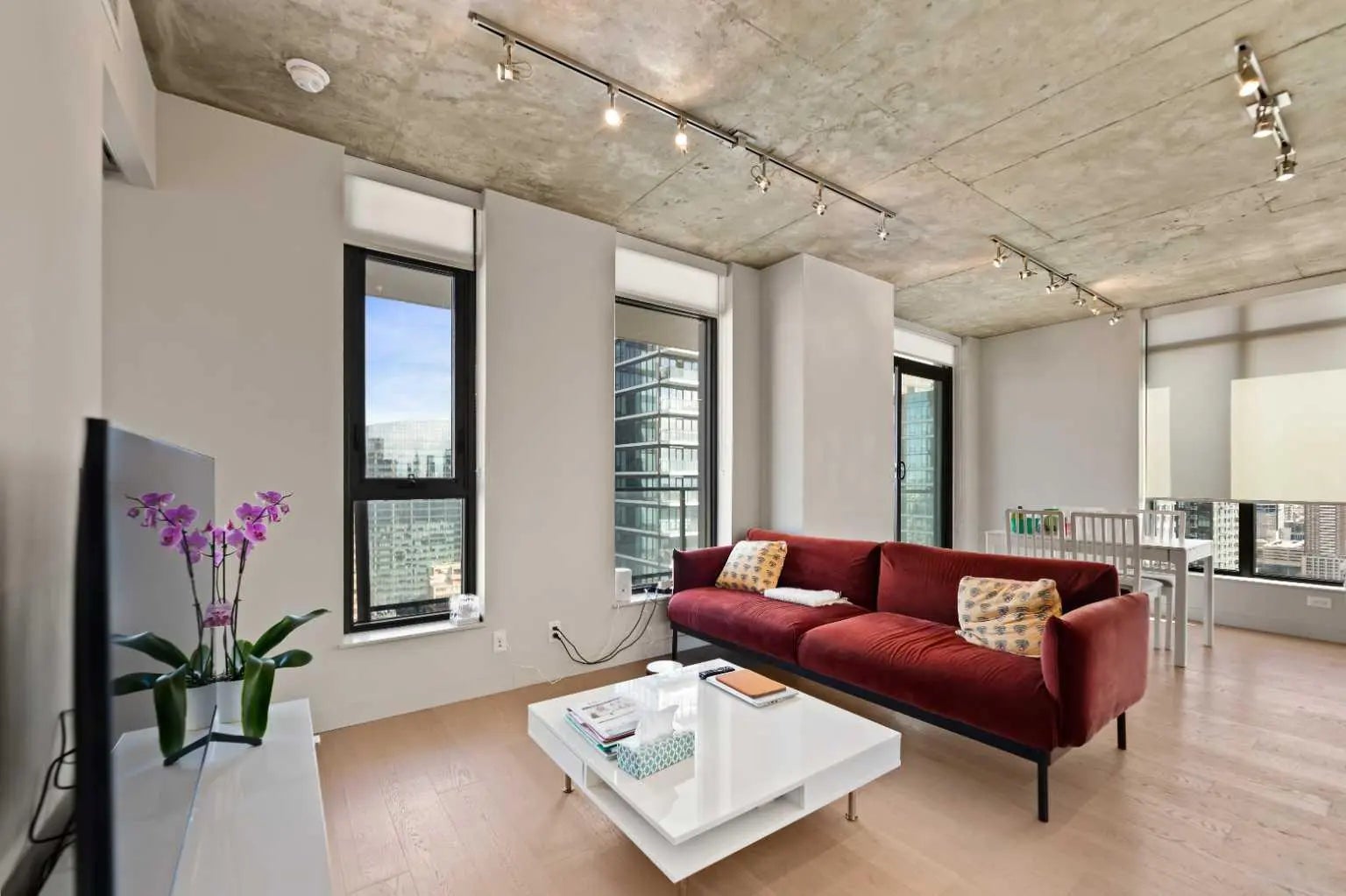 Photo of Listing #A2295296