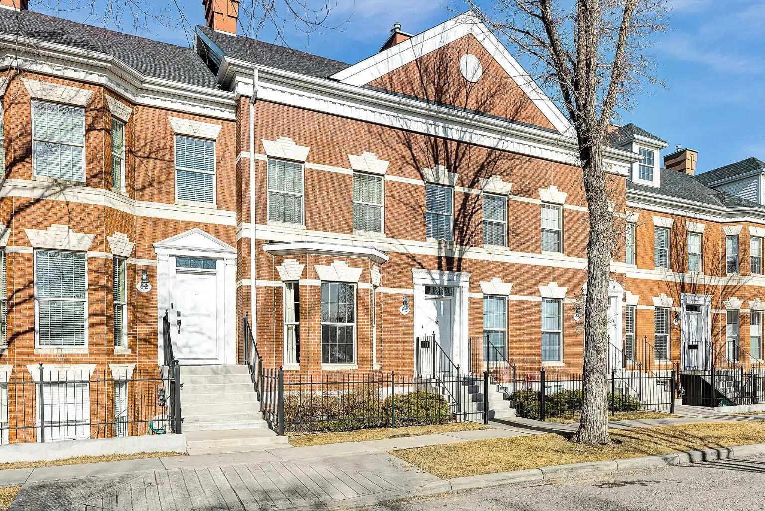 Photo of Listing #A2295453