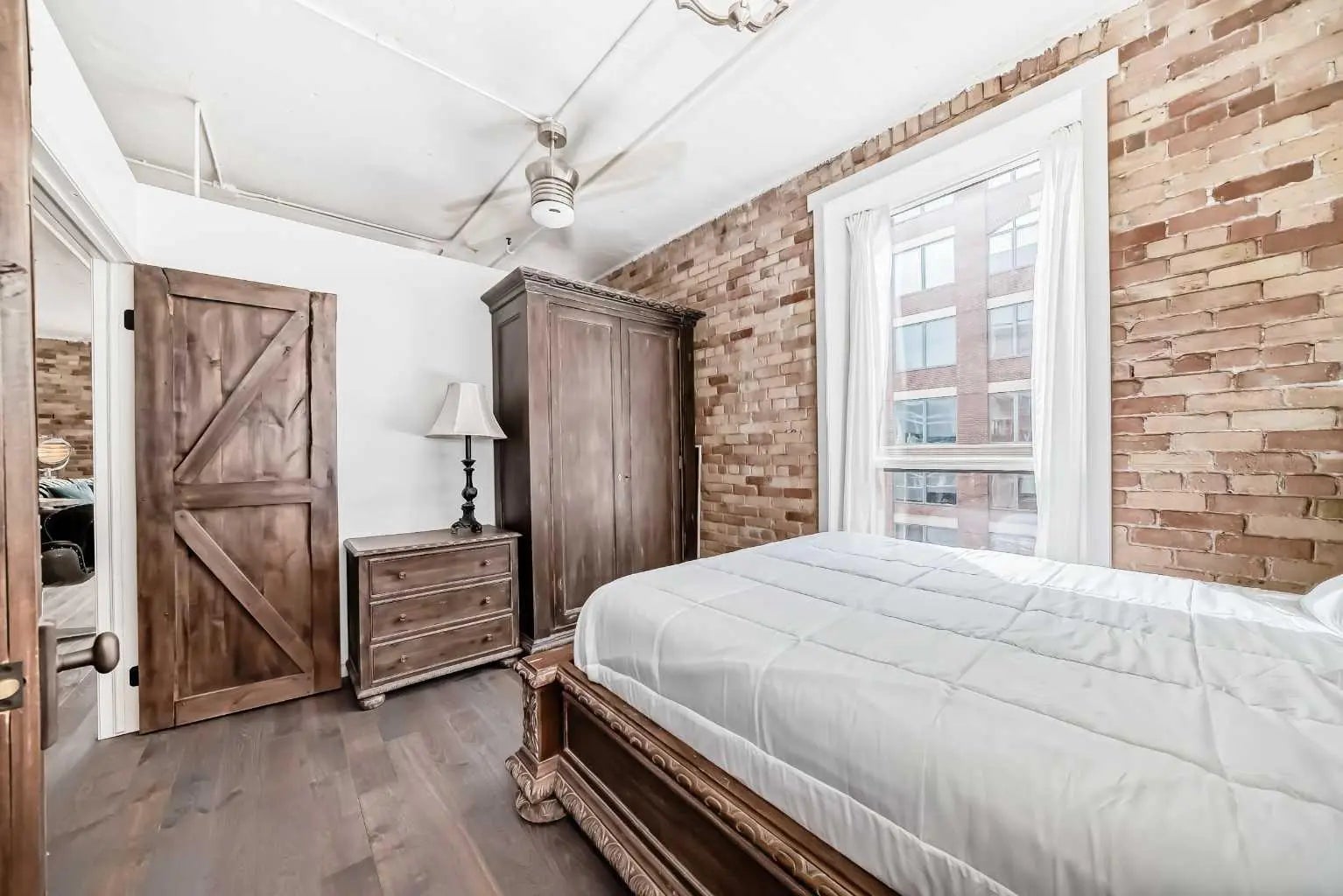 Photo of Listing #A2295573