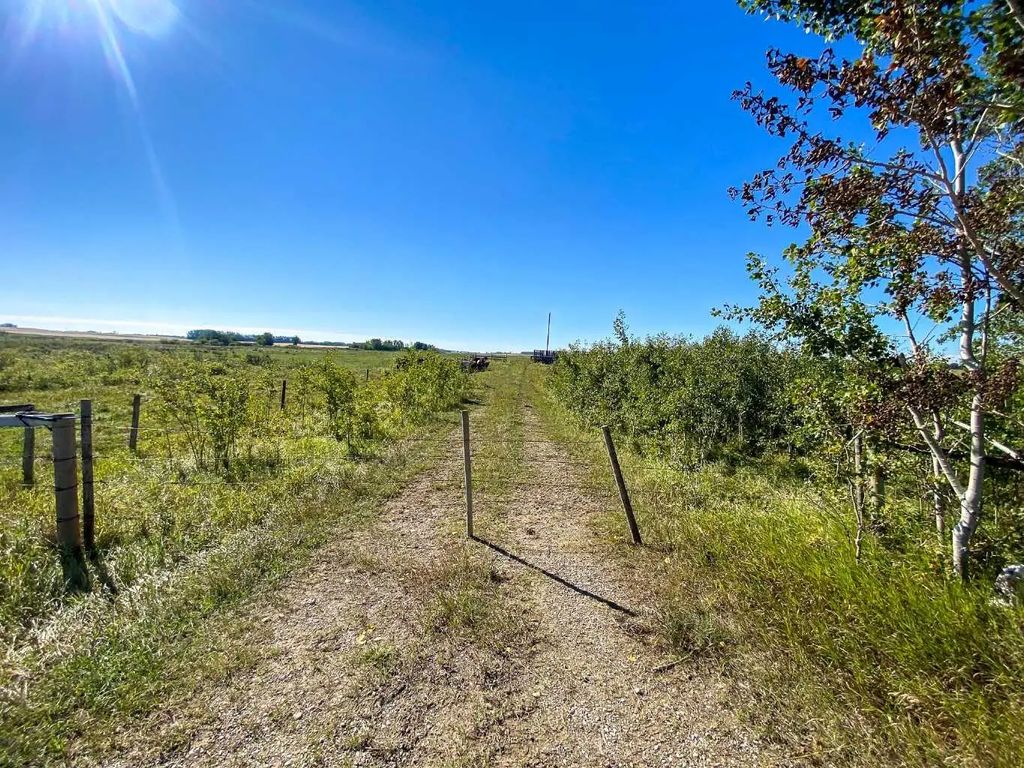 Ne 11-33-21 W5th  , Rural Mountain View County