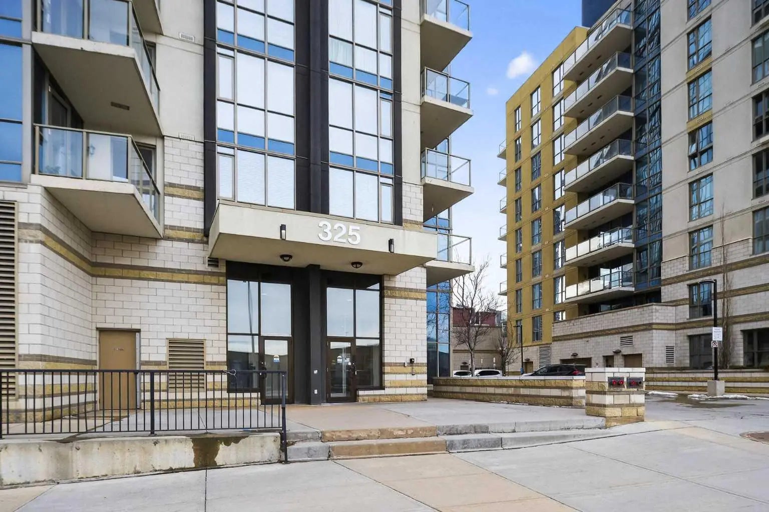 Photo of Listing #A2295708