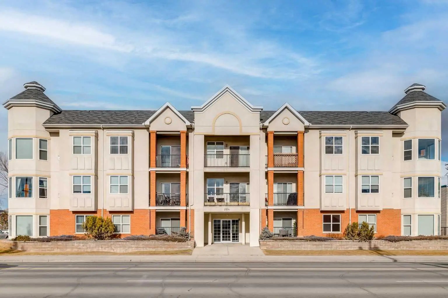 Photo of Listing #A2295712