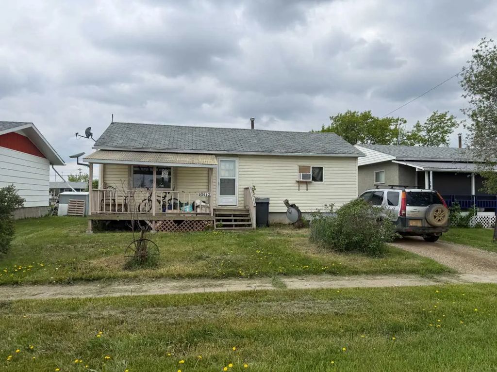 10112 99 Street , Nampa