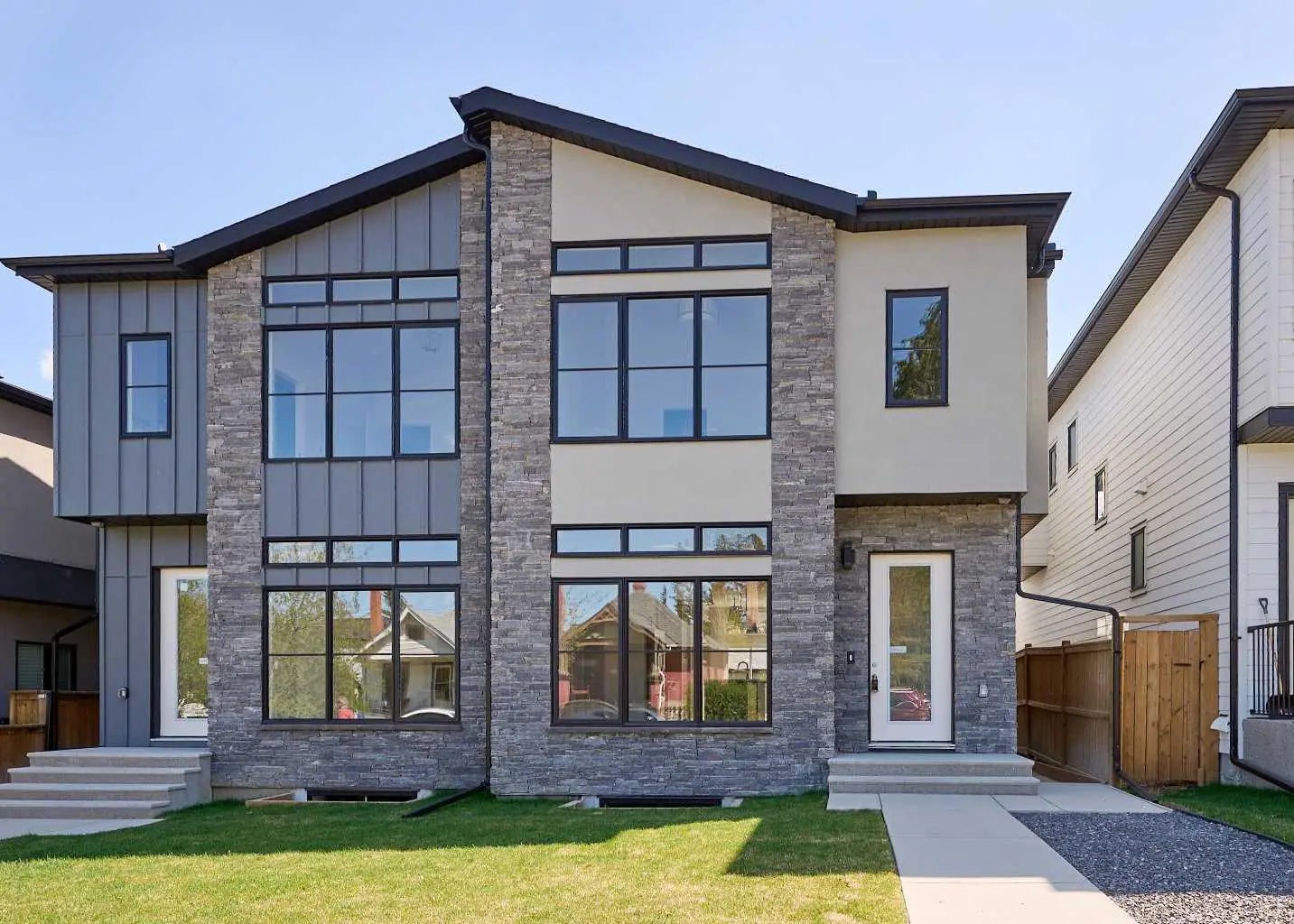 Photo of Listing #A2296050