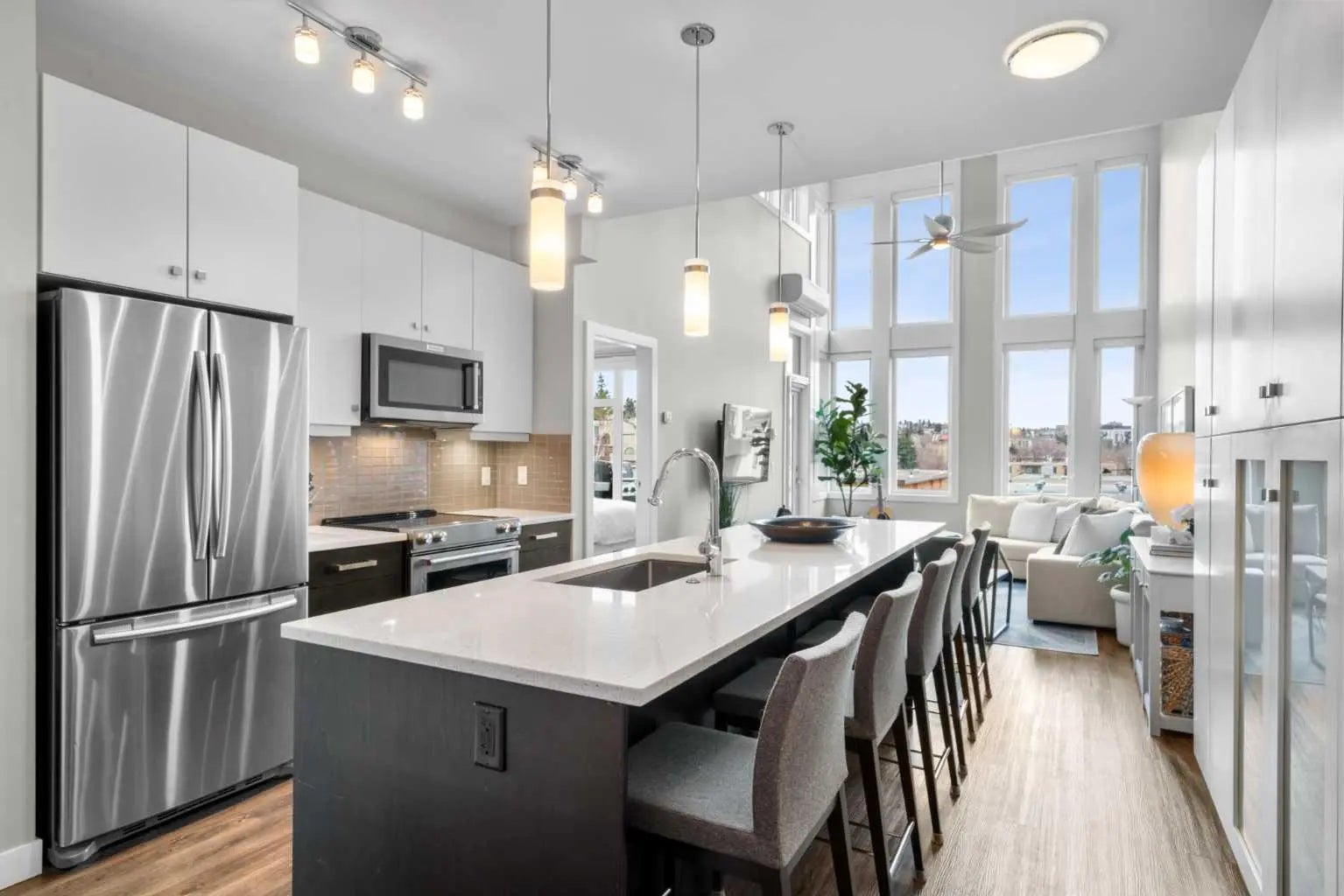 Photo of Listing #A2296178