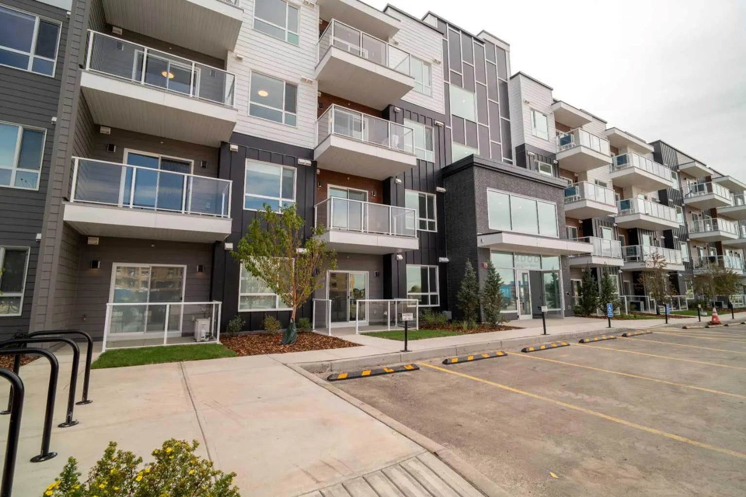 Photo of Listing #A2296230