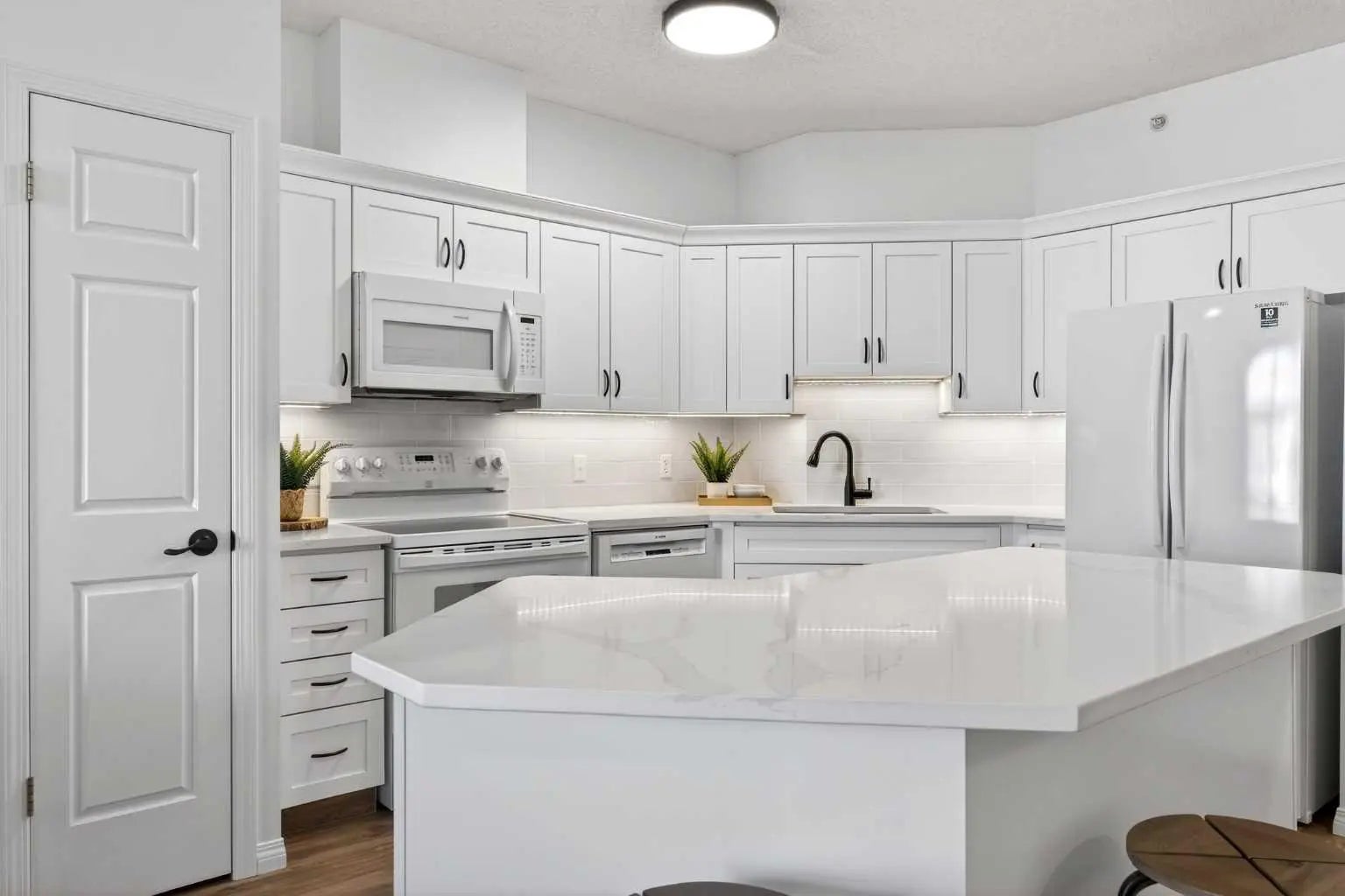 Photo of Listing #A2296255