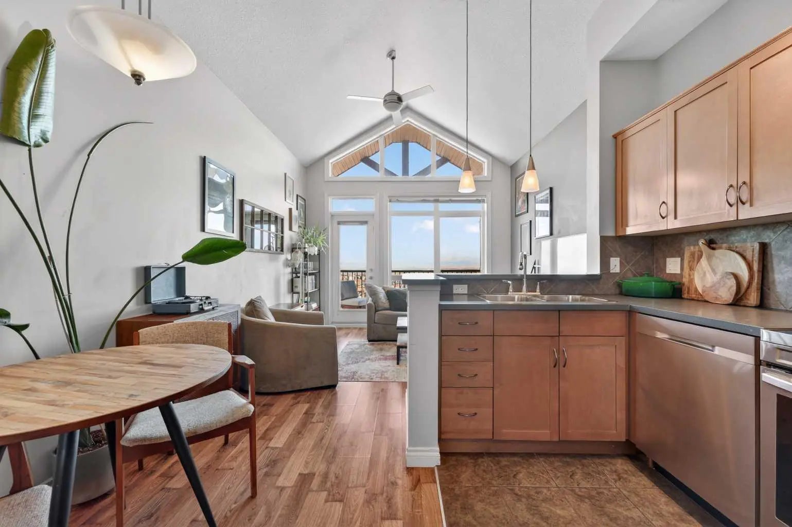 Photo of Listing #A2296261