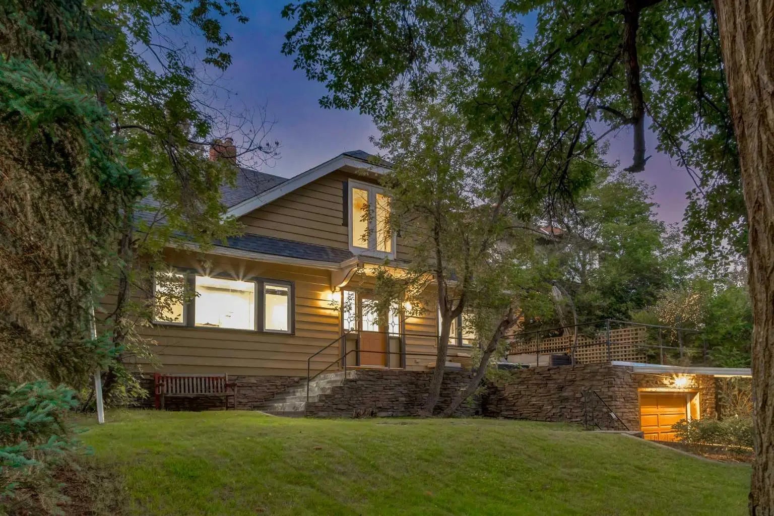 Photo of Listing #A2296356