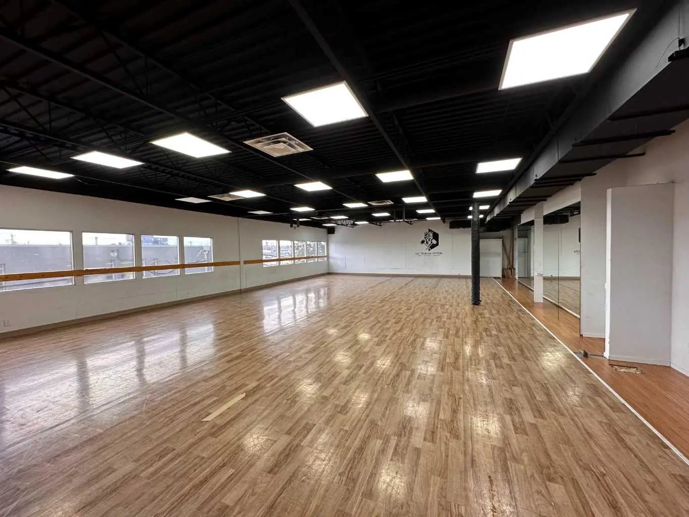 Photo of Listing #A2296402