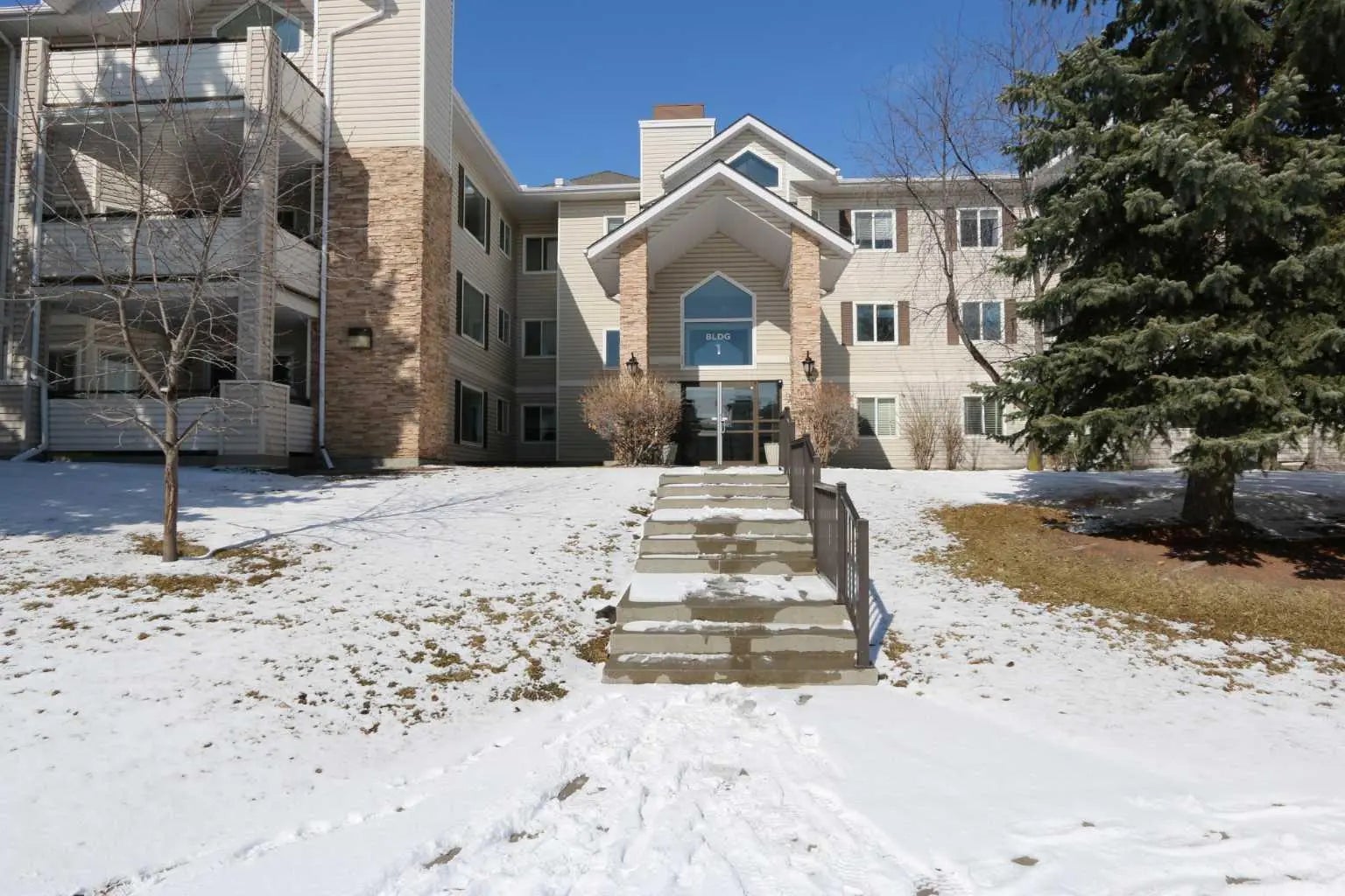 Photo of Listing #A2296886