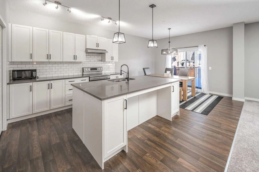 80 Howse Manor Ne, Calgary