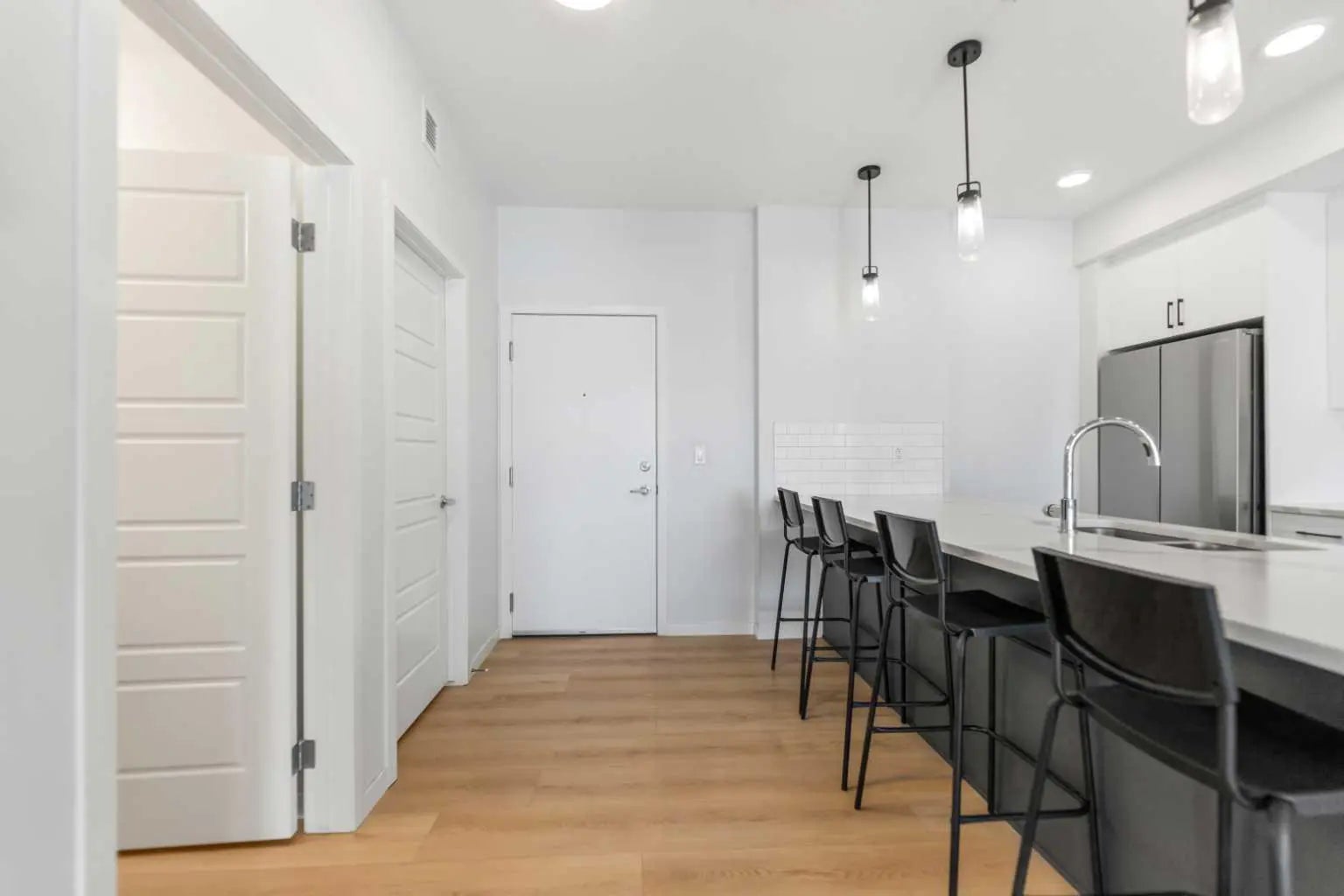 Photo of Listing #A2297210