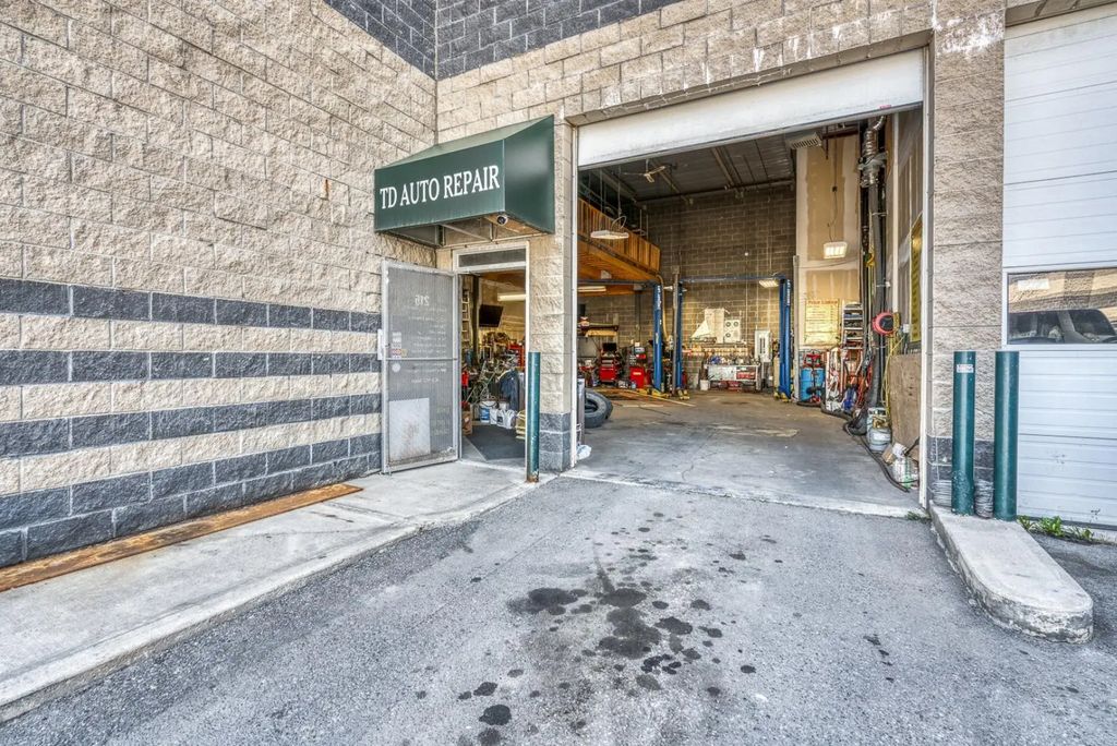 215 32 Westwinds Crescent Ne, Calgary