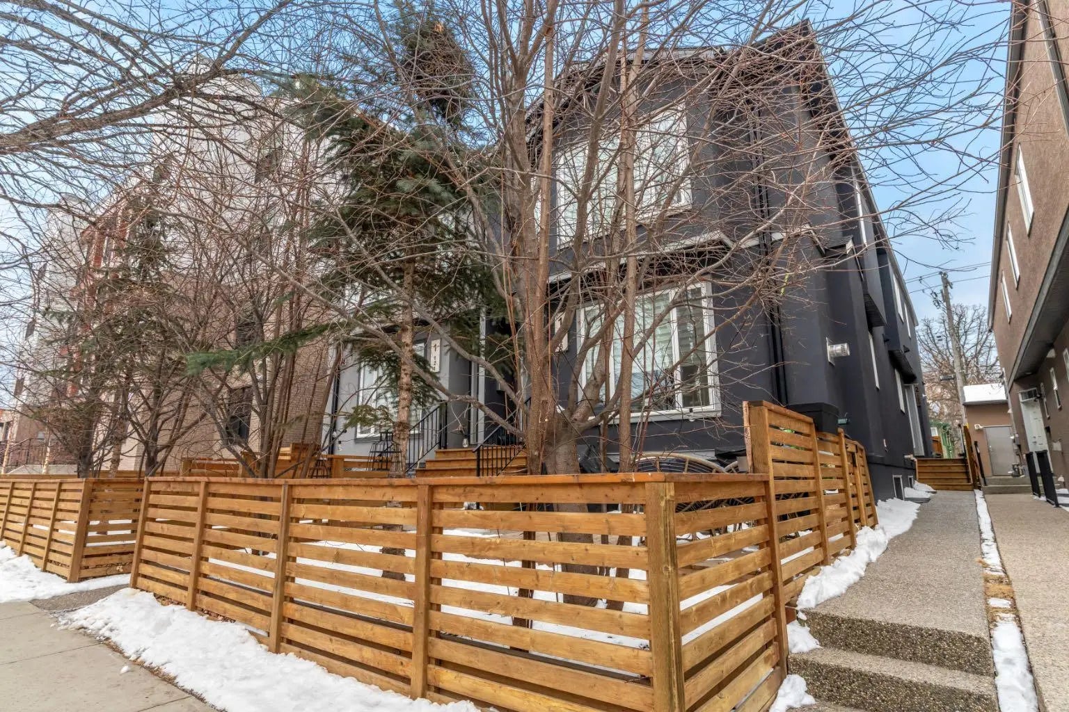 Photo of Listing #A2297770