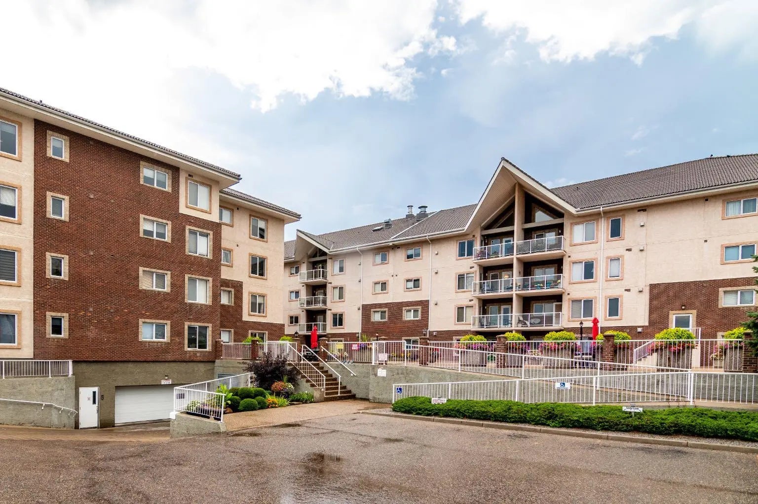 Photo of Listing #A2297945