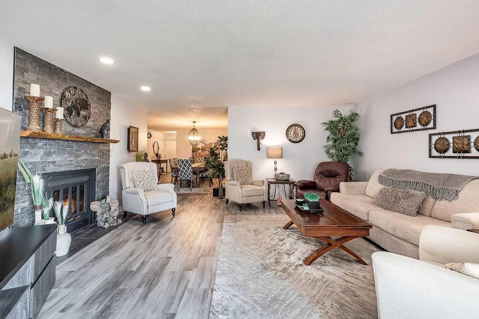 Photo of Listing #A2298193