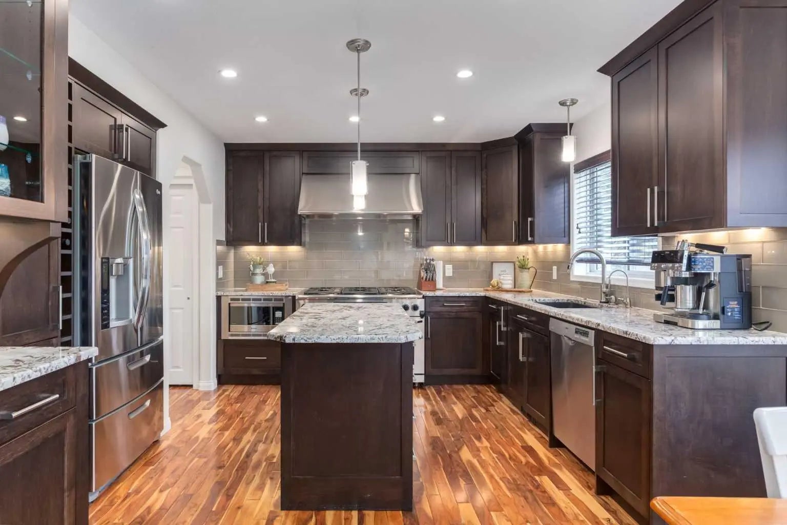 Photo of Listing #A2298209