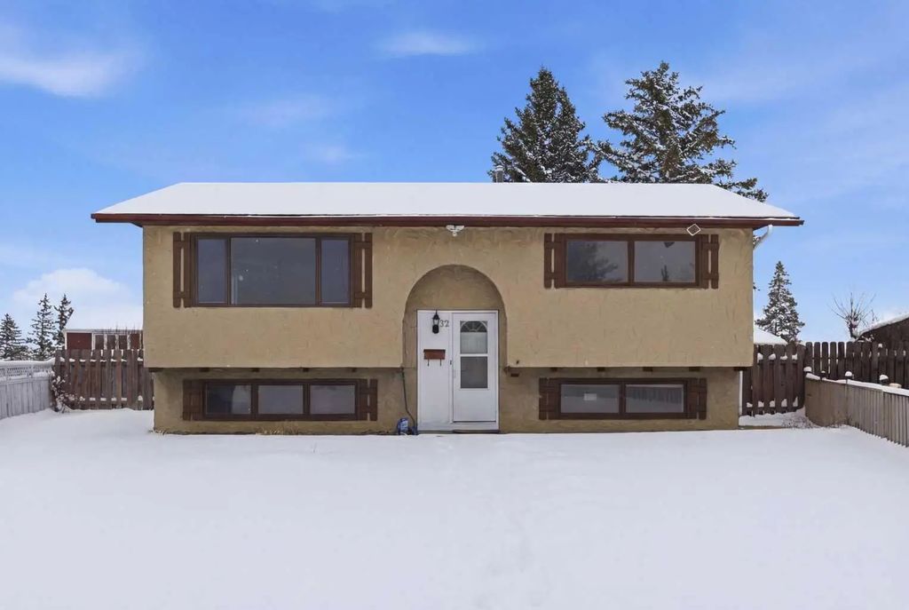 32 Fonda Mews Se, Calgary