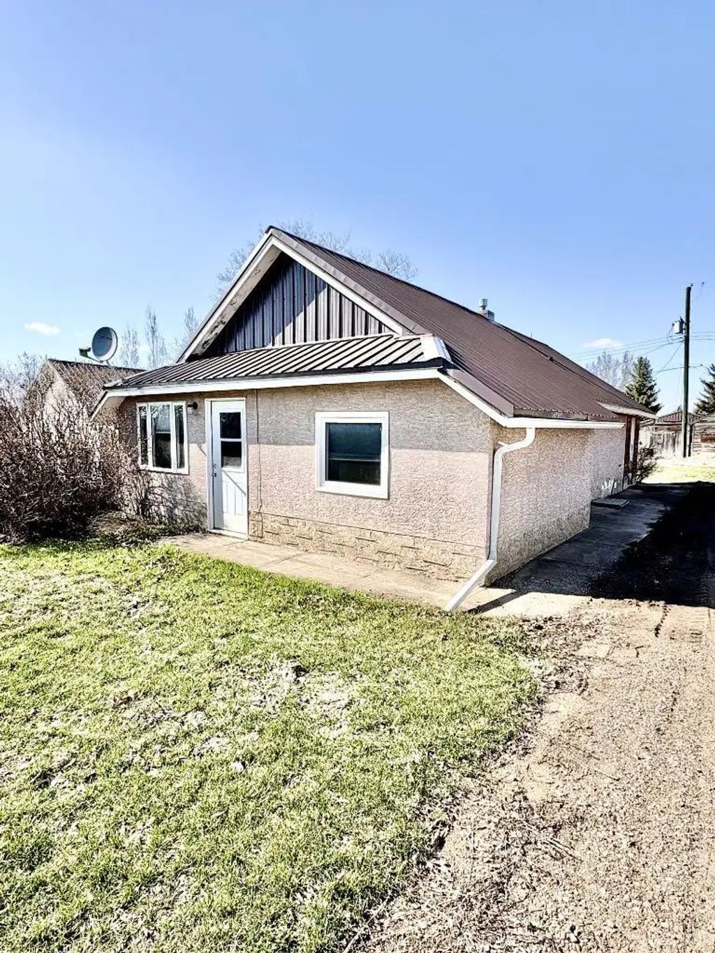 110 1 Avenue W, Acadia Valley