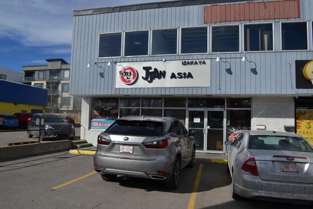 602 16 Avenue , Calgary