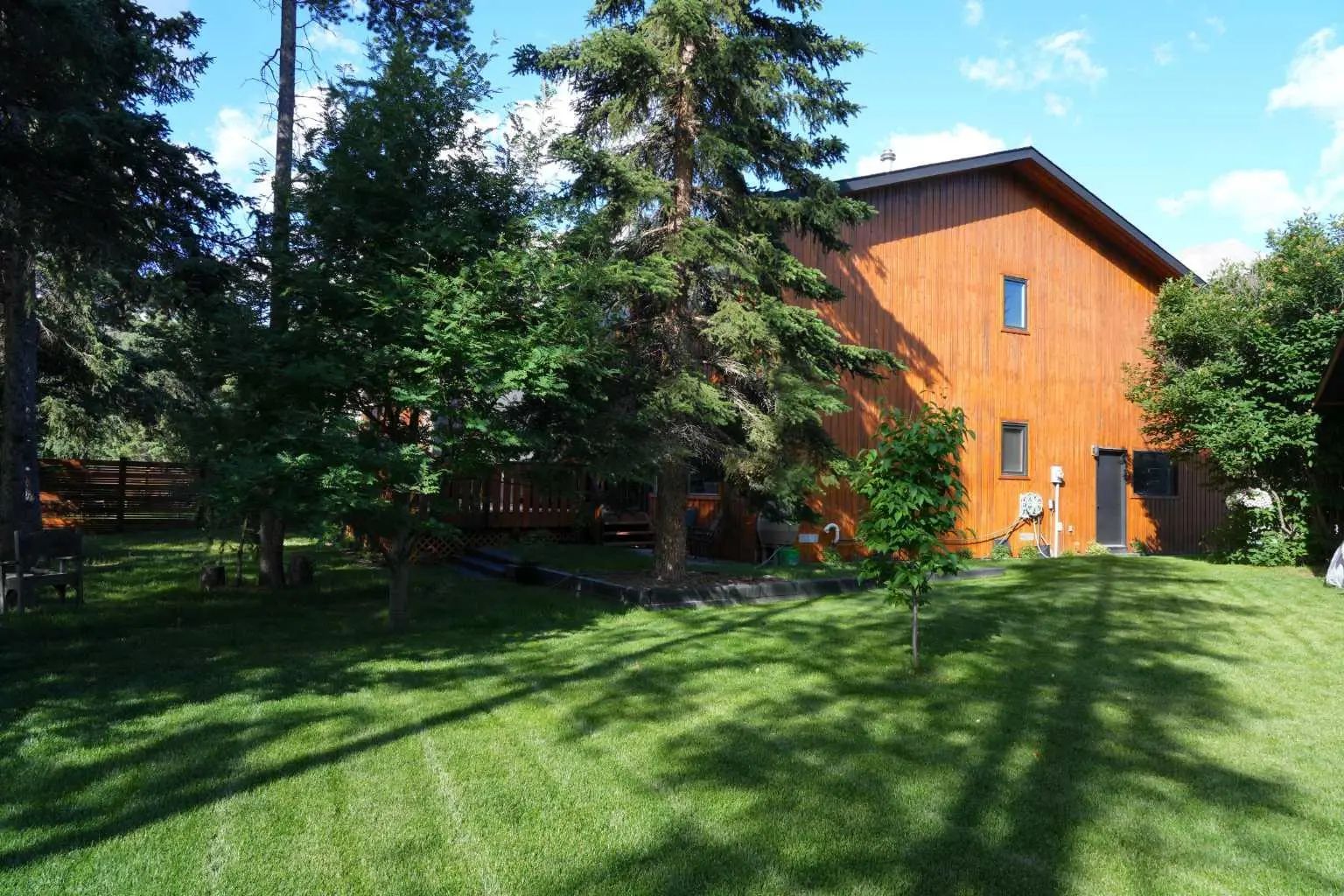 803 800 Larch Place , Canmore – Residential Detached Listing Photo 3