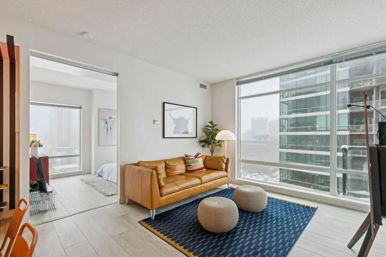 1401 215 13 Avenue Southwest, Calgary – Residential Apartment Listing Photo 2