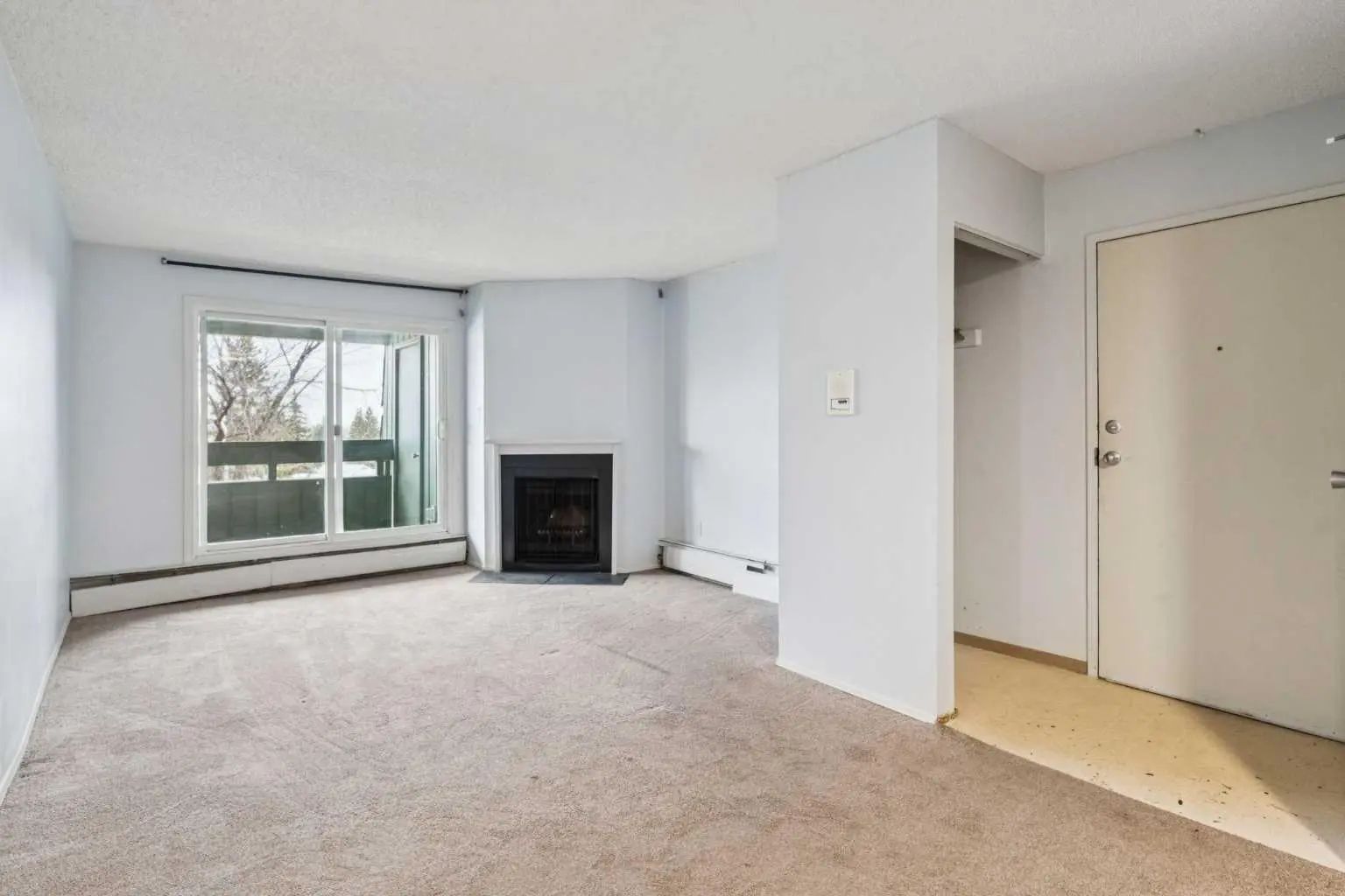 6310 315 Southampton Drive Southwest, Calgary – Residential Apartment Listing Photo 2