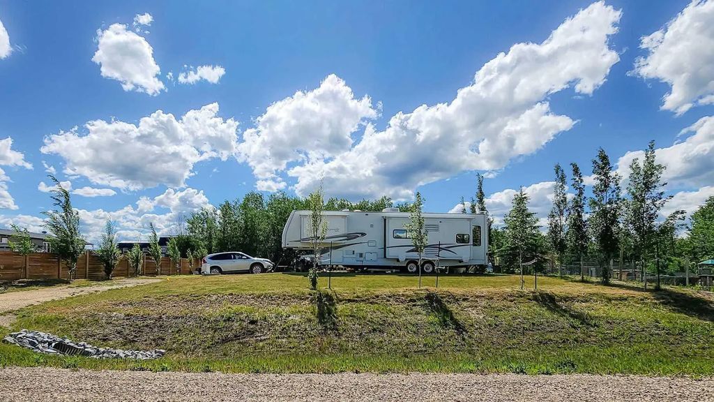 15 Horse Shoe Lane , White Sands