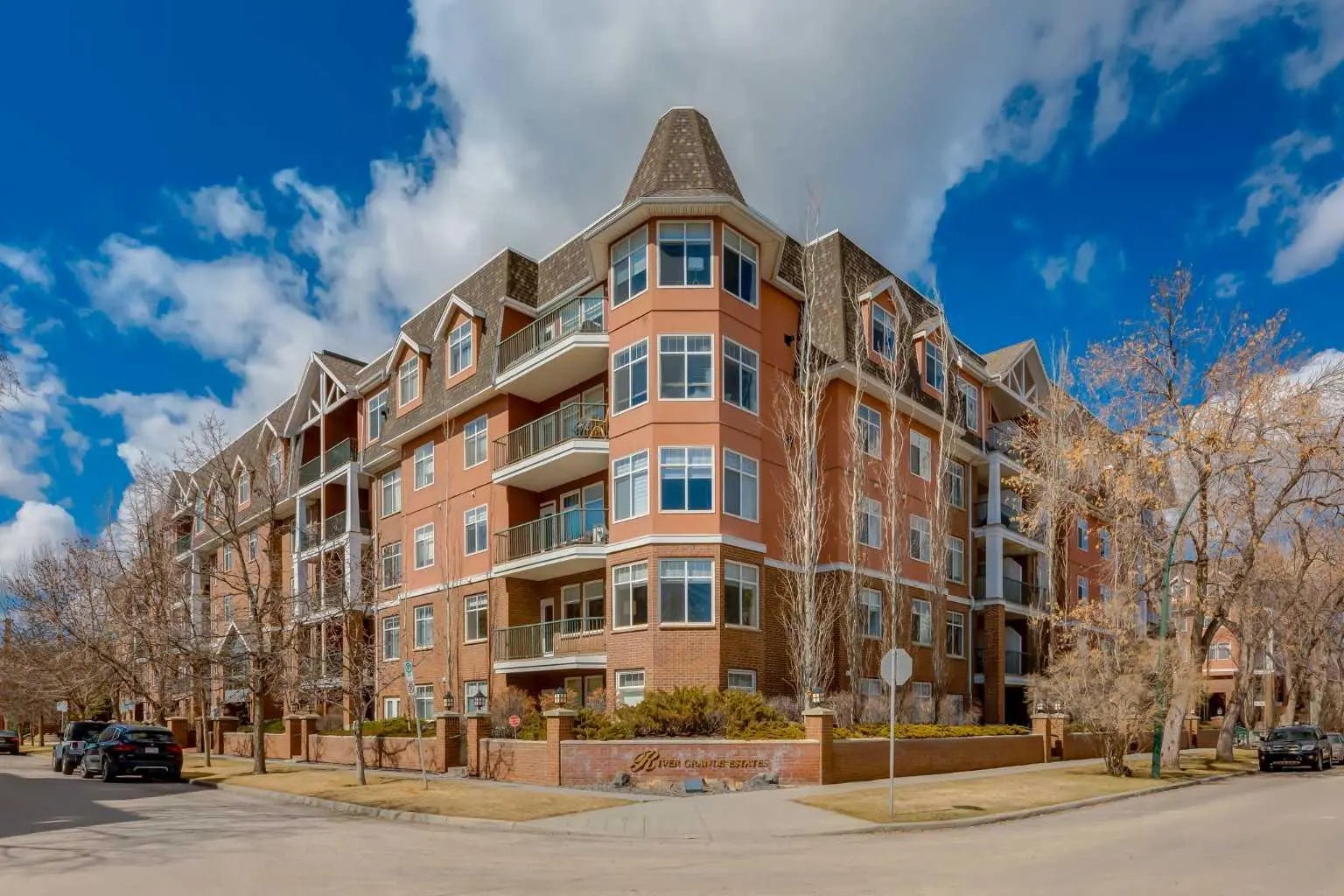 Photo of Listing #A2299747