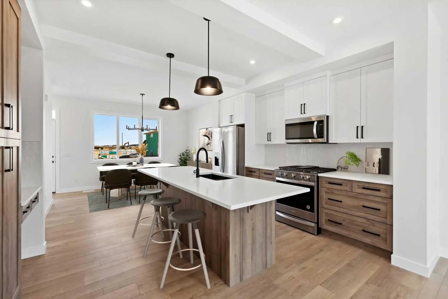 Photo of Listing #A2299877