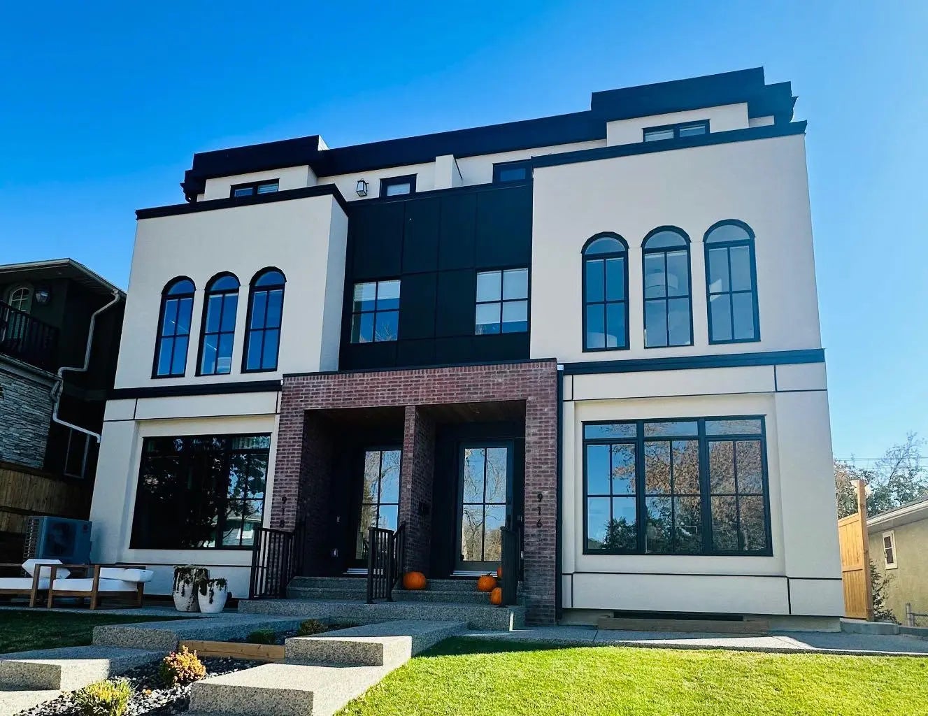 Photo of Listing #A2300108