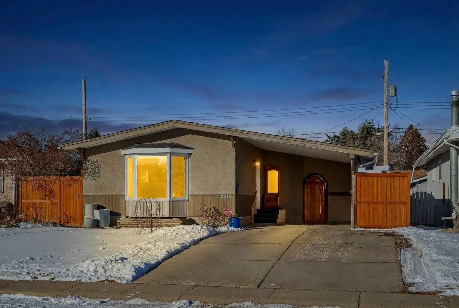 Photo of Listing #A2300114