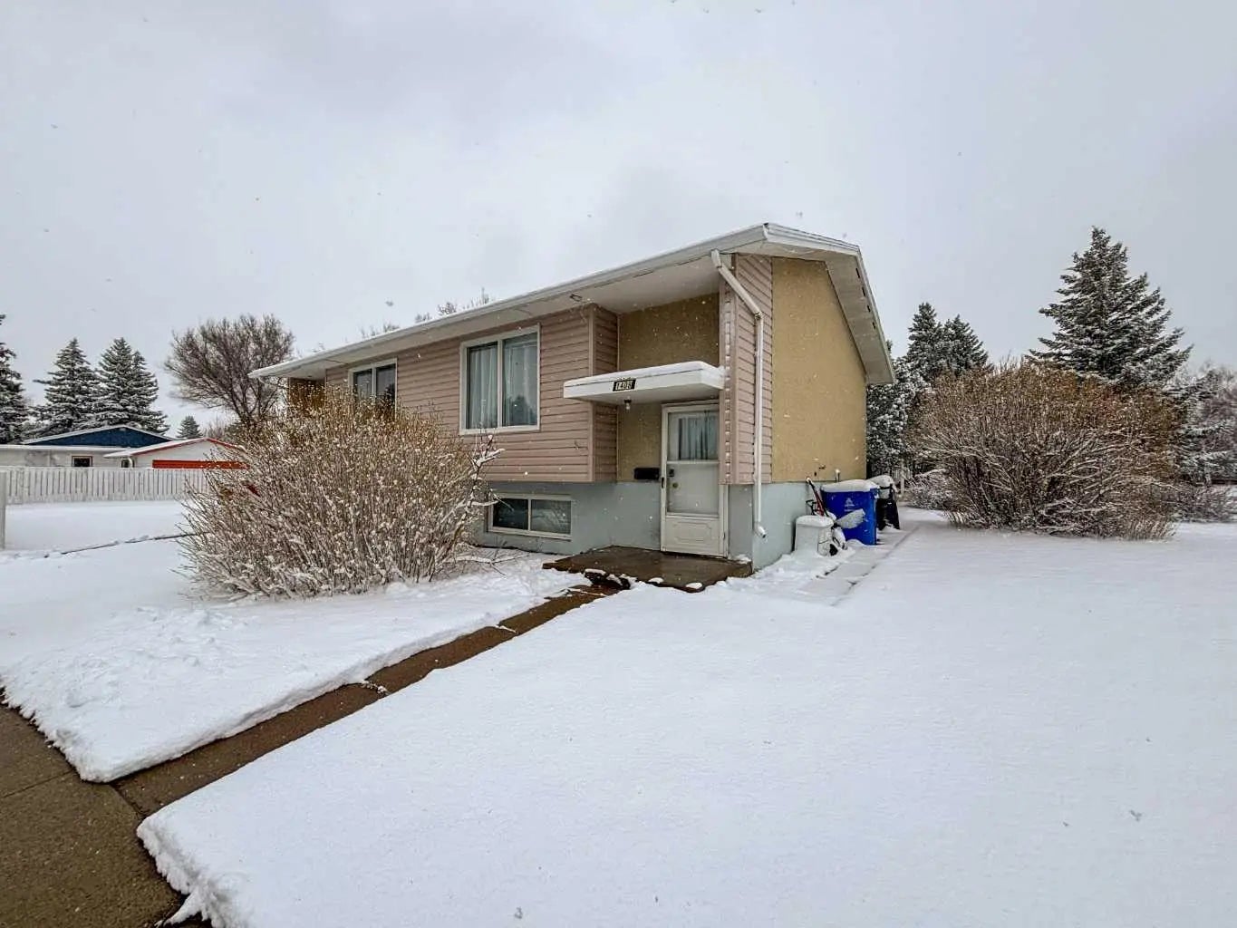 Photo of Listing #A2300176