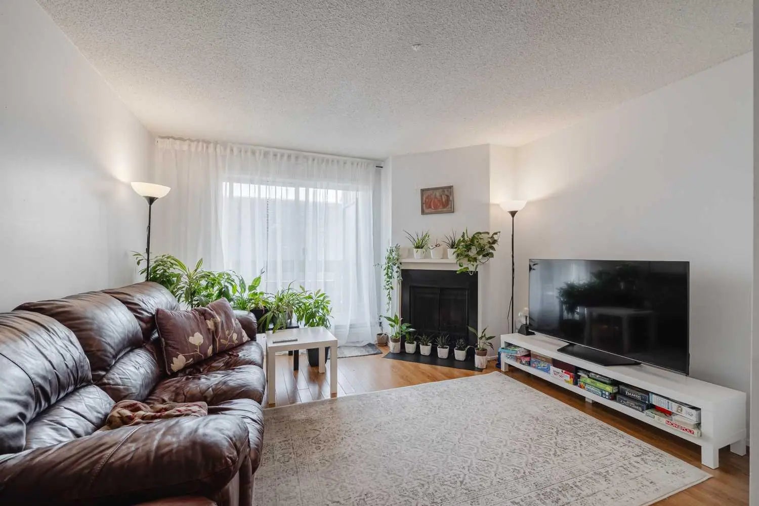 Photo of Listing #A2300178