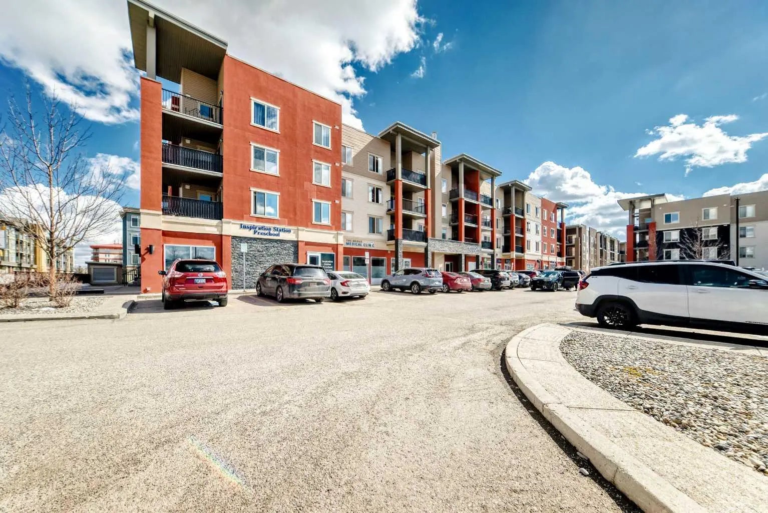 Photo of Listing #A2300210