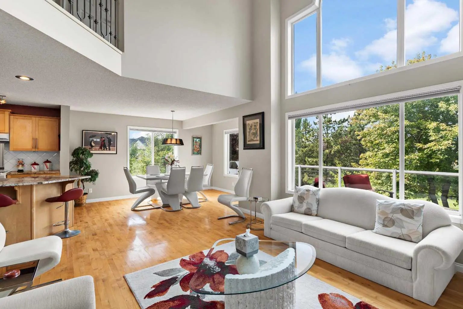 Photo of Listing #A2300216