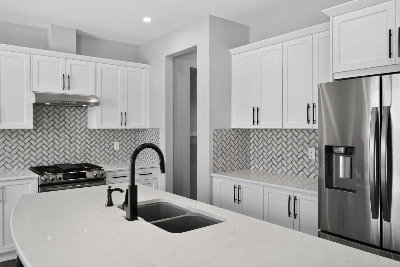 Photo of Listing #A2300255