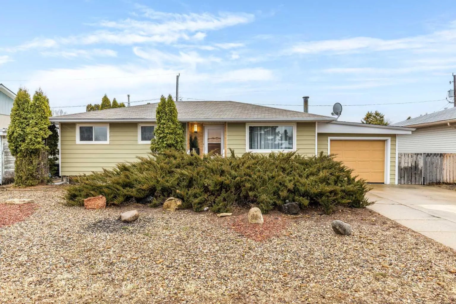 Photo of Listing #A2300266