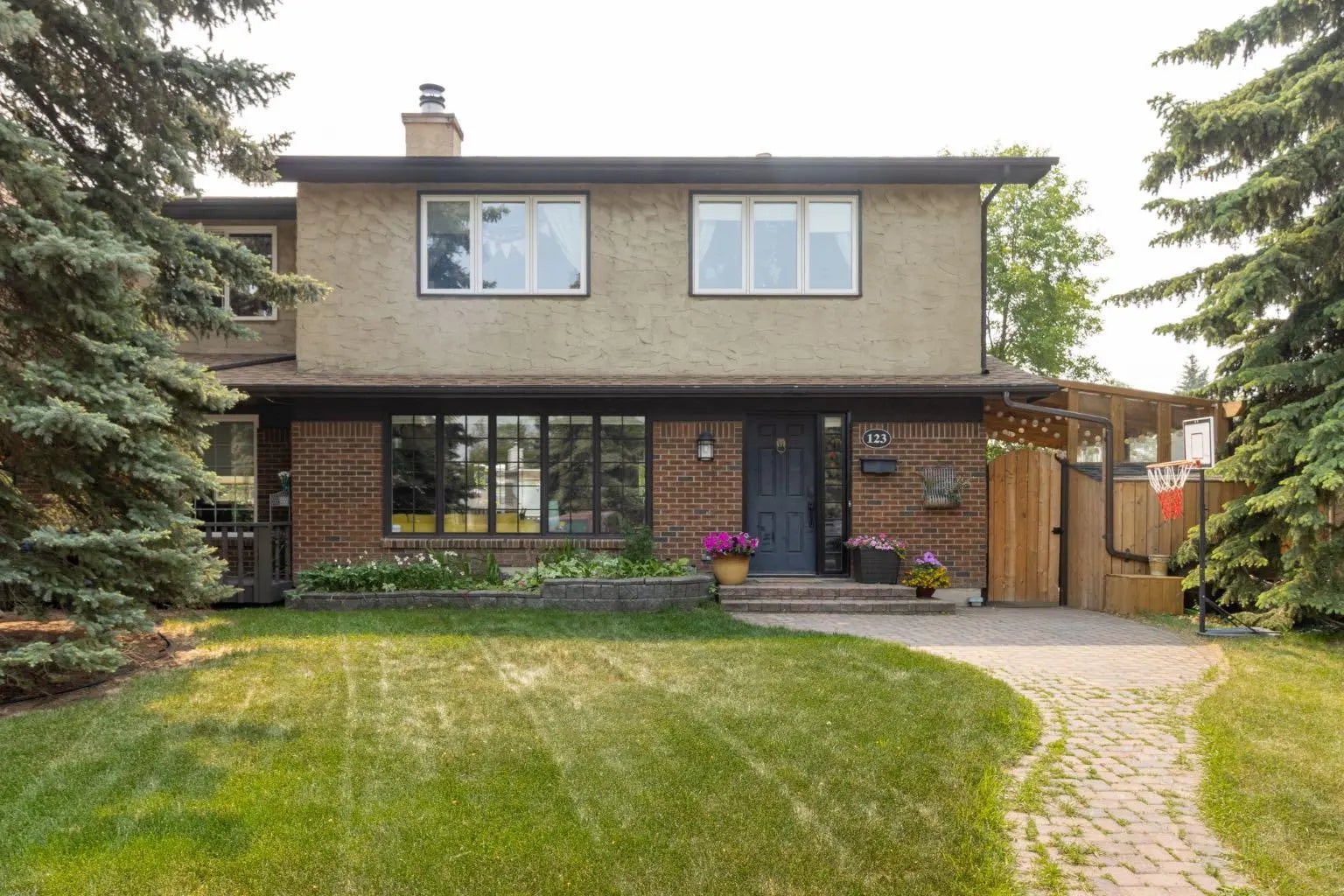 Photo of Listing #A2300292