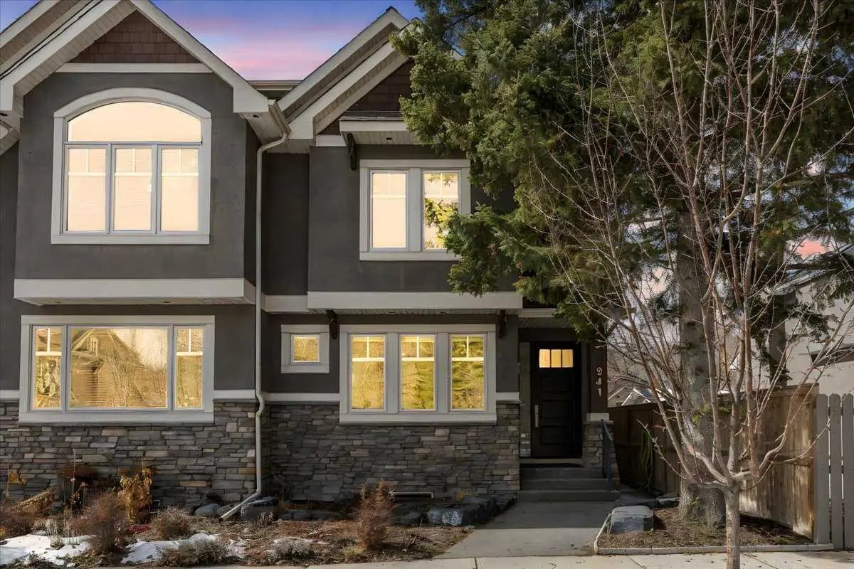 Photo of Listing #A2300324