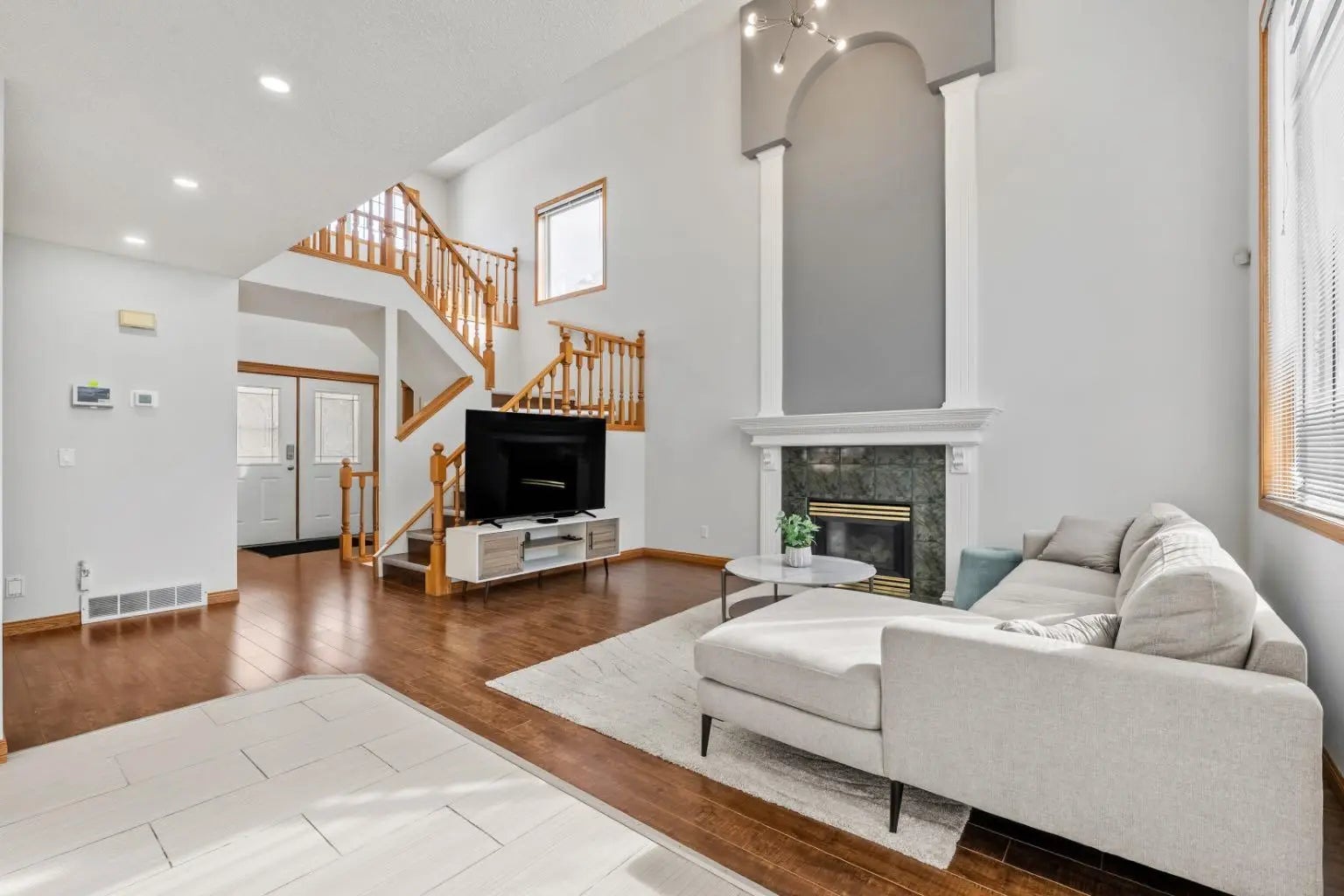 Photo of Listing #A2300337