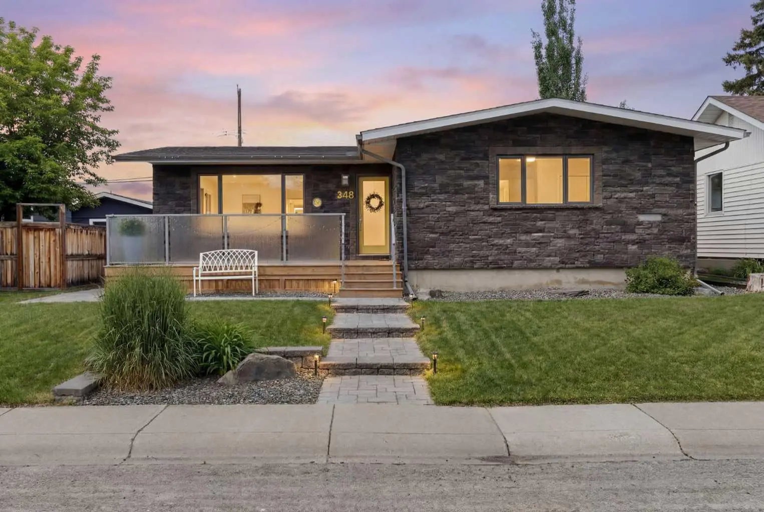 Photo of Listing #A2300355