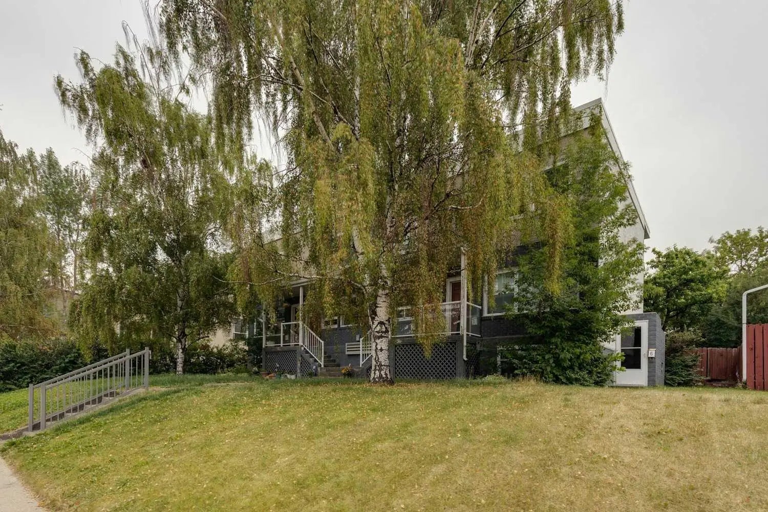 Photo of Listing #A2300373