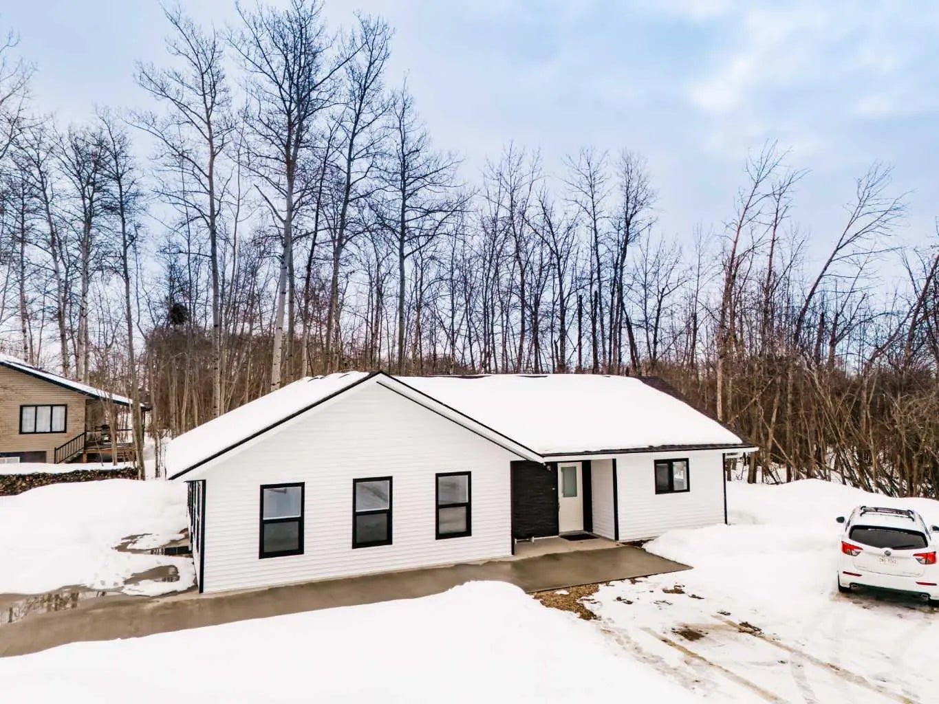 Photo of Listing #A2300380