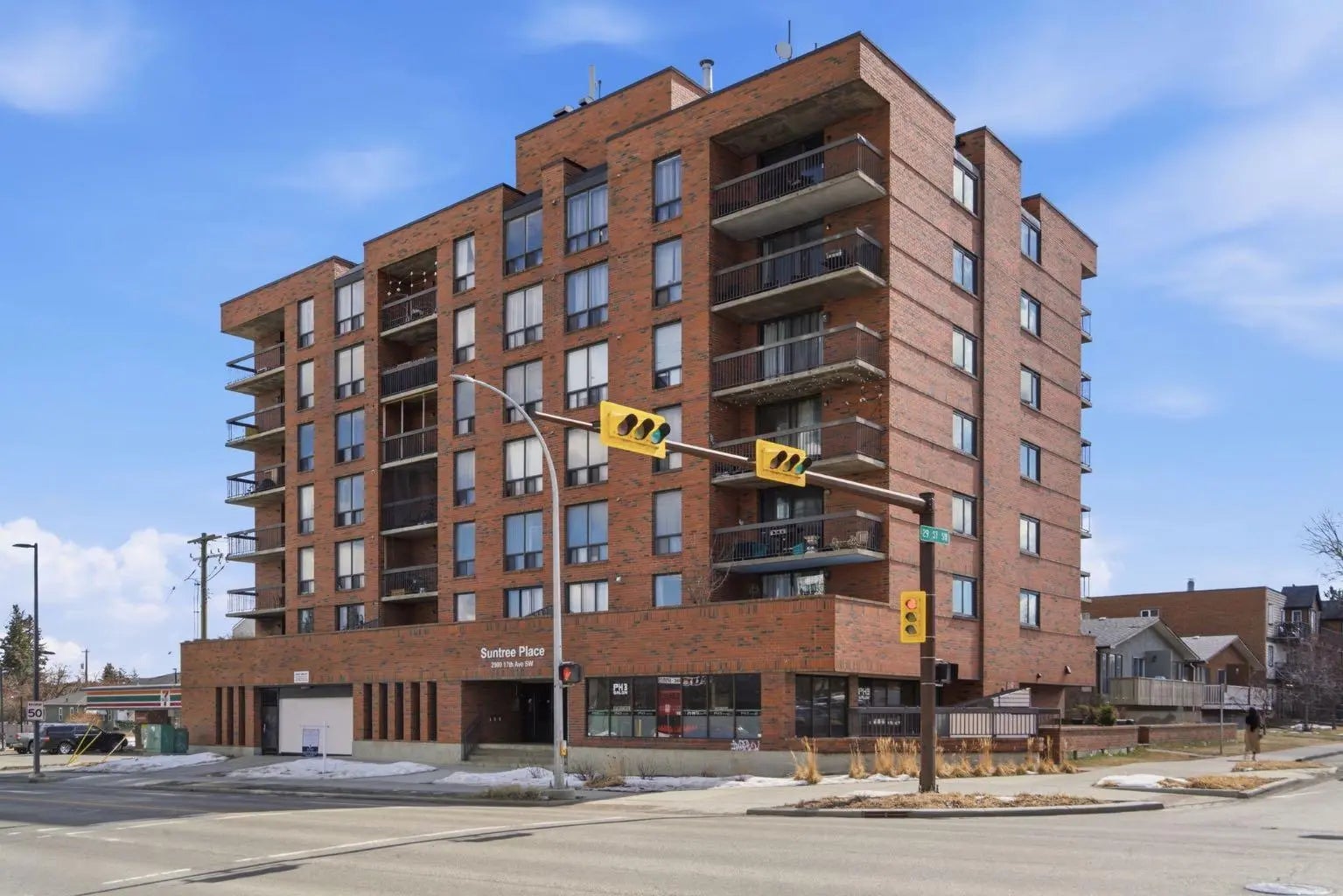 Photo of Listing #A2300384